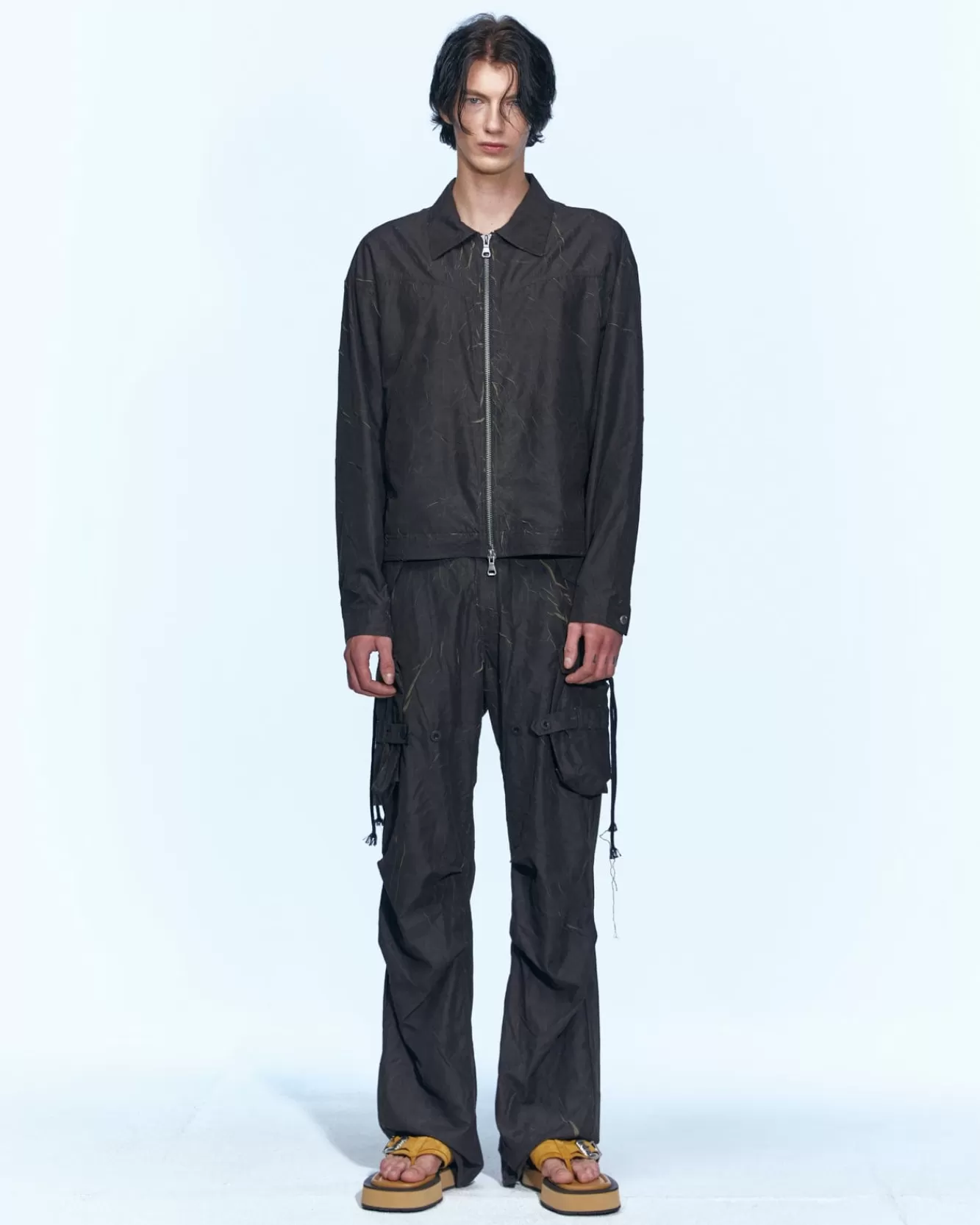 Men Andersson Bell Bisent Wrinkle Crack Cargo Pants Apa589M(Black/Khaki)