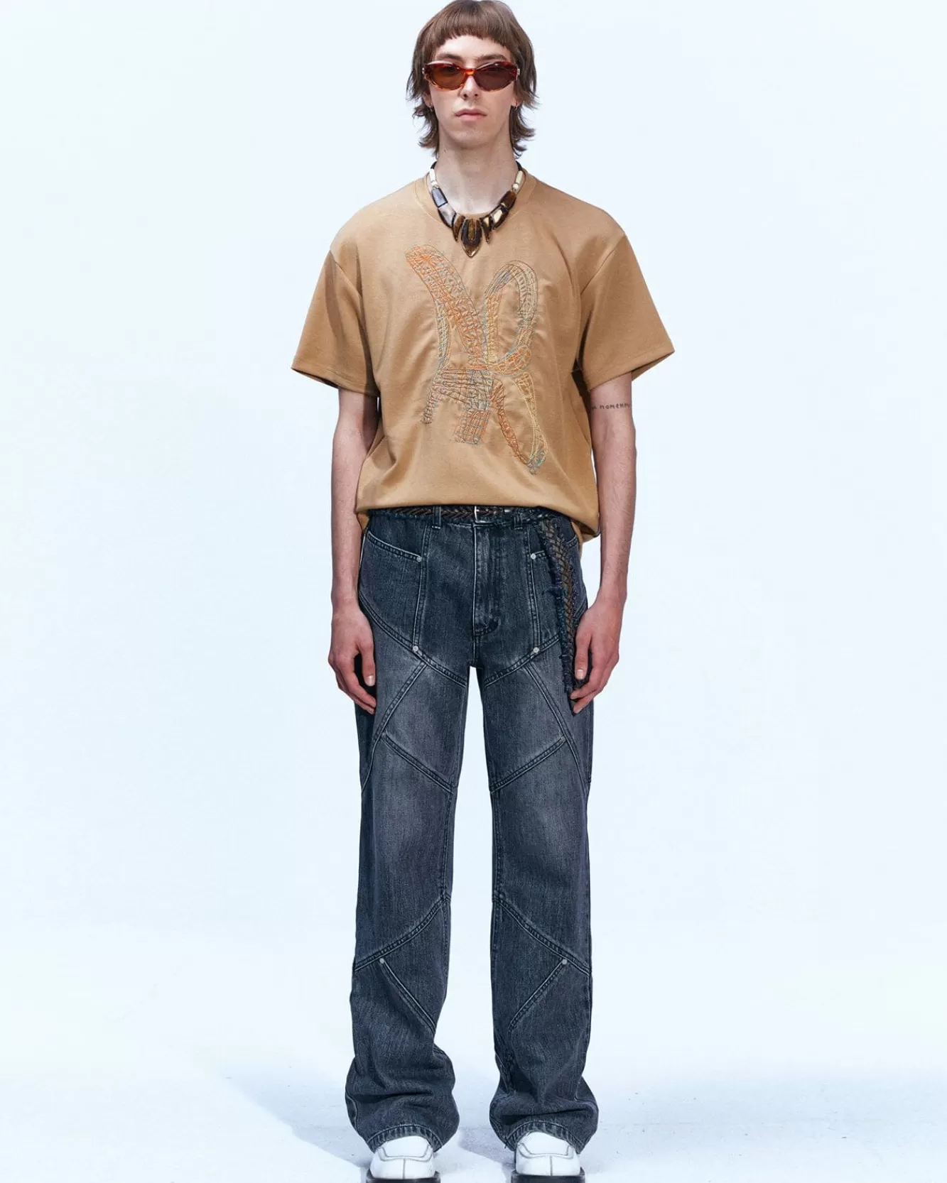 Men Andersson Bell Panel Carpenter Boot-Cut Jeans Apa610M(Washed Black)
